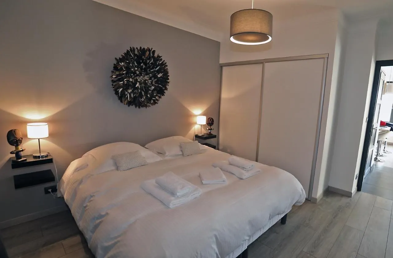 Homebuddy' - L'Edelweiss Annecy 0*,  France
